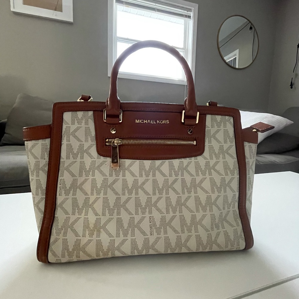 Michael Kors Selma Top Zip Satchel
